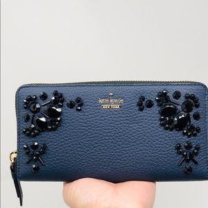 Nwt Kate spade Neda wallet